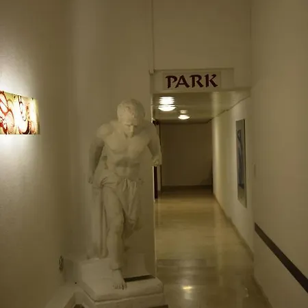 Calipso Park 3*